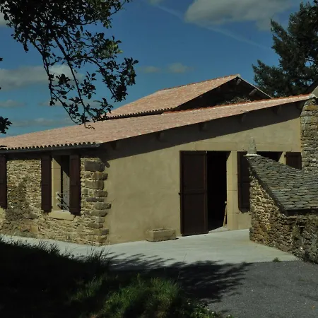 Montclar, 4 Pieces, 5 Personnes - Fr-1-601-476 * Montclar (Aveyron)